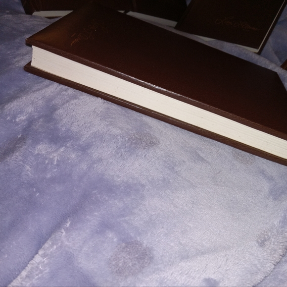 1983 Faux Leather Hardcover Law of the Desert Born by Louis L'Amour - Picture 7 of 14